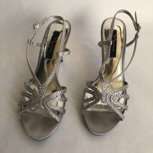 Nina - Size 8.5